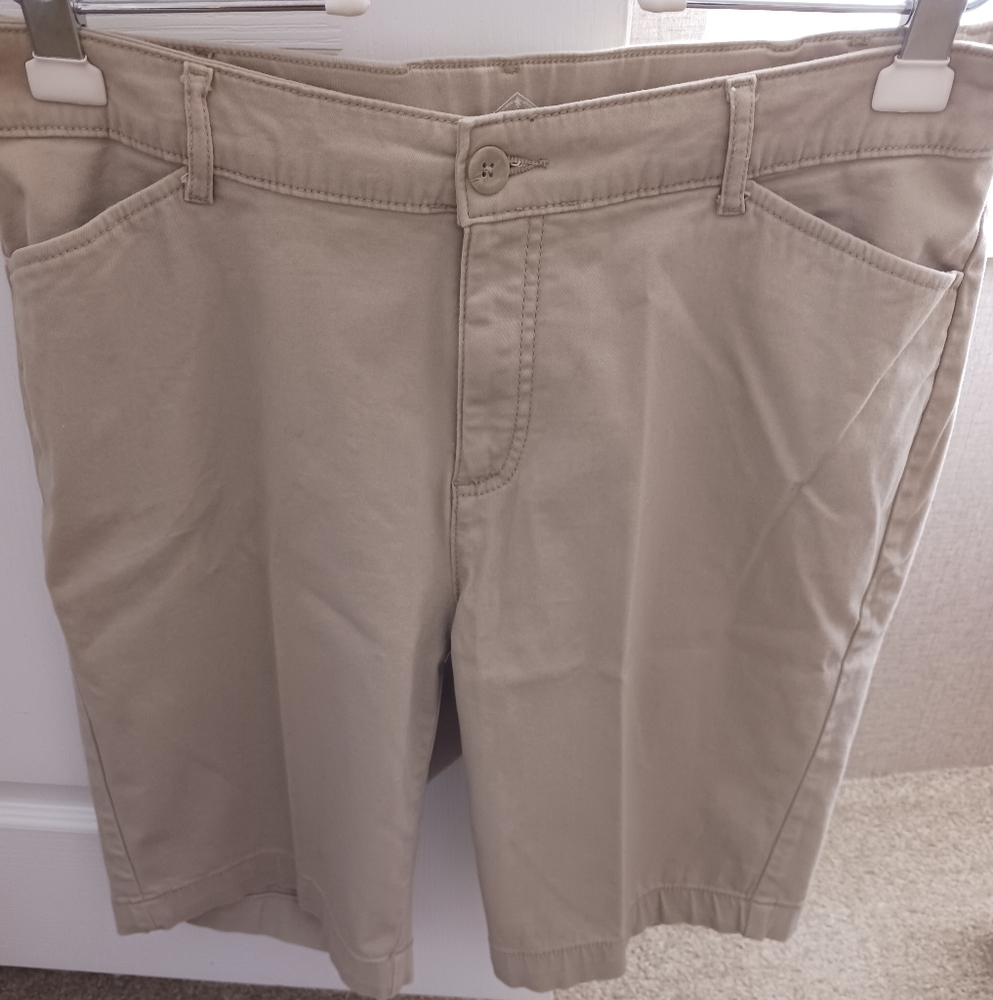 St. John's Bay, khaki, Bermuda shorts, size 16